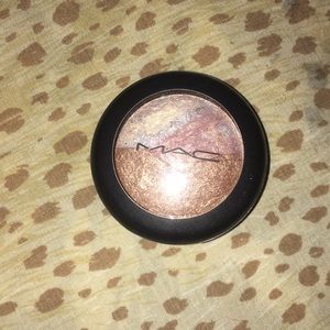 Mac cosmetics eyeshadow